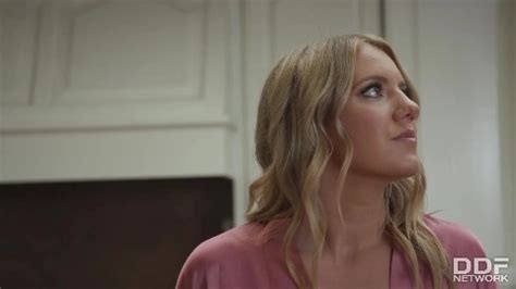 Amateur Blonde Ass Fucked By Huge Black Cock In 4K Candice Dare PornMedium