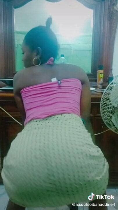 Une Bonne Pute Free Ass HD Porn Video 6e XHamster