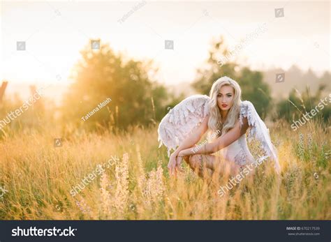 Delicate Beautiful Blonde Erotic Sexy Woman Stock Photo 670217539 Shutterstock