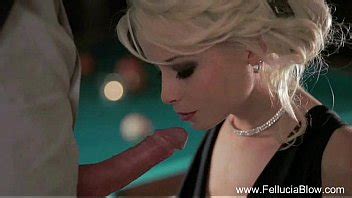 La rubia es tan erótica que duele XVIDEOS