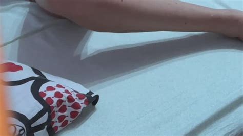 I FIND MY NEIGHBOR MASTURBATING AND INVITES ME TO FUCK HER HARLEYEJOKERSHOP Clips Sale