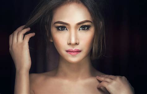 Wallpaper Look Pose Model Portrait Hands Makeup Brunette Hairstyle For Mobile And Desktop