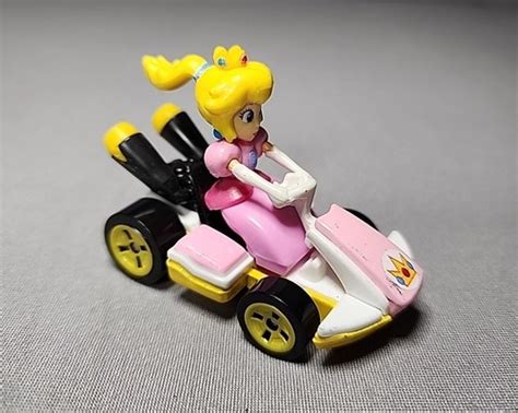 Hot Wheels Mario Kart Princess Peach Standard Kart Mario Kart Loose EBay