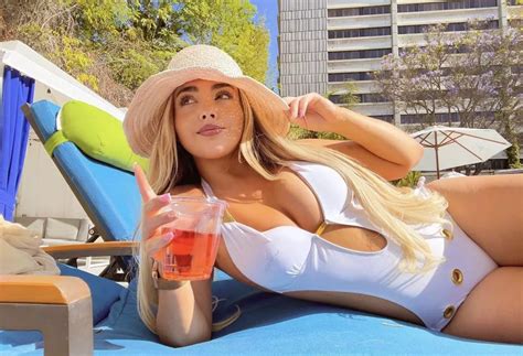 Rocket Nudes OnePieceSuits NUDE PICS ORG