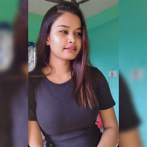 Dekho Na 🩶 Missaanvi10 Reels Explore Lovestory Love So Song