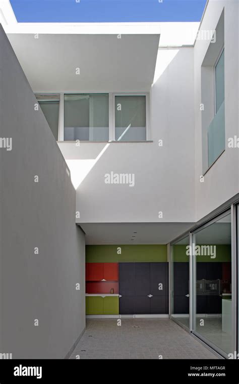 internal courtyard area  modern house stock photo alamy