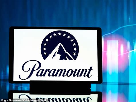 Pamela Anderson Lands Starring Role In The Naked Gun Reboot Alongside Liam Neeson 30 Years