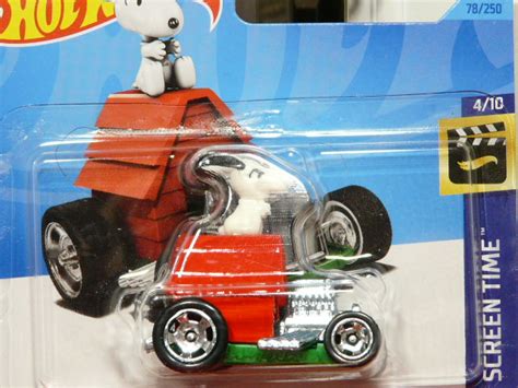 HOT WHEELS SNOOPY PEANUTS ESPORTSVIAN