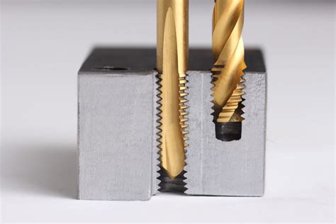 difference   hole  blind hole  threadingtools giude