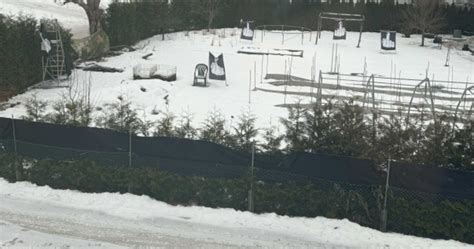 Kvinna dömdes för fuck you skyltar då satte hon upp fler