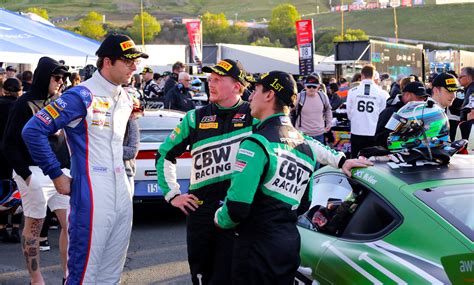 pick  suitable fire resistant racing suit car  truck