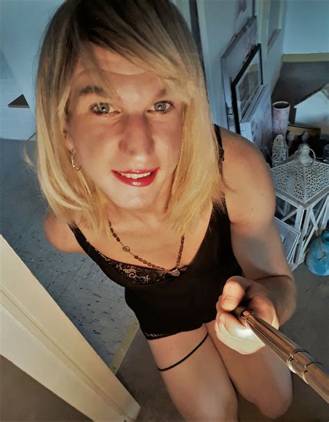 EmmaaaTV HOT German Trans Pics XHamster