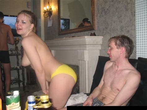 Amateur Blonde Lesbian X Porn Pic