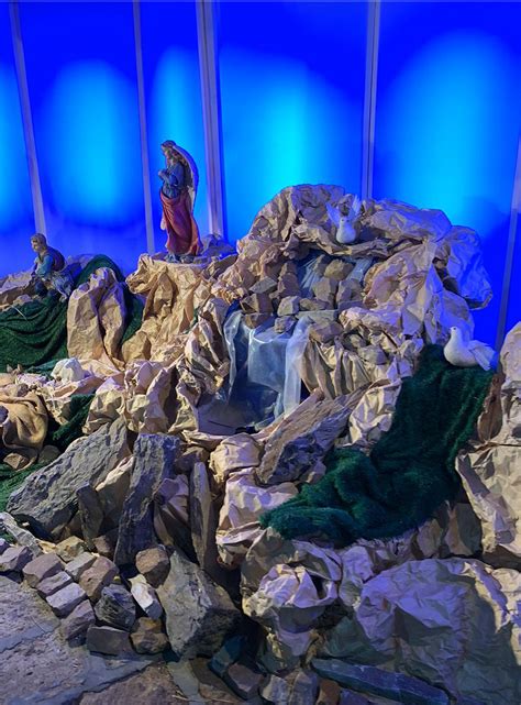 nativity scene  behance