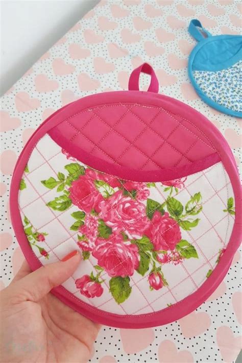 Im Absolutely In Love With These Quilted Pot Holders Theyre Not Only