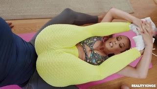 Cherie DeVille And Ricky Johnson Do Fitness Porn Movies Movs