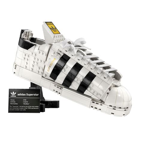 Купить конструктор LEGO 10282 - кроссовки Adidas Originals Superstar по ...