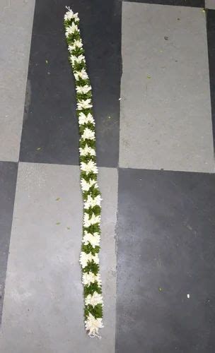 Feet White Green Artificial Flower Garland At Rs Piece Flower