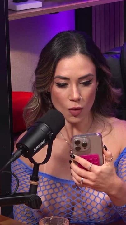 Captivating Moment From What I Like Most In The Bed Brunette Brunette