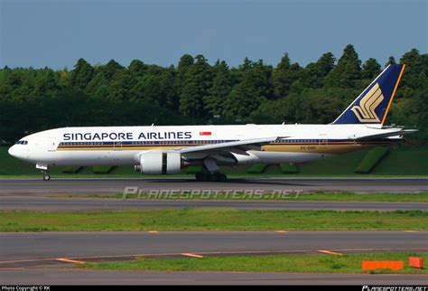 9V SQK Singapore Airlines Boeing 777 212 ER Photo By Yui F ID 731696