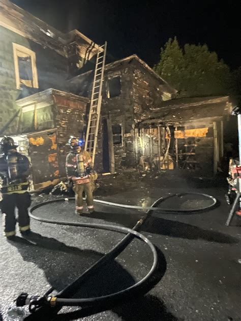 Nine people without a home after fire in Oswego