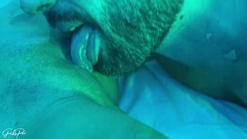 Pareja amateur francesa en un vídeo sensual caliente e intenso con gritos de placer XVIDEOS