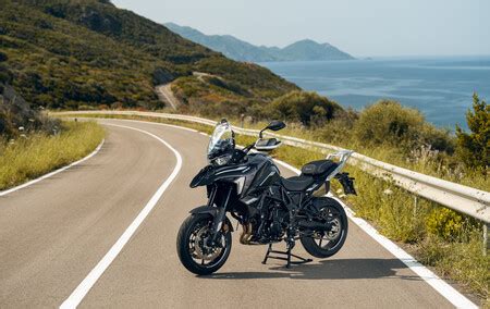 Las Benelli TRK 702 y TRX 702 X ya están aquí actitud salvaje desde 8