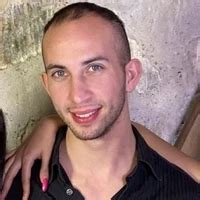 Alice schöne MILF findet zwei Typen für ein gutes Fisting xHamster