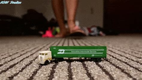 Duo Clip Gymnast Sends Tiny People Packing Goddess Sundae Crush MOV Amateur Soles