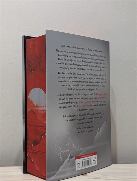 Wind and Truth: Stormlight Archive 5 (First Edition with sprayed edges