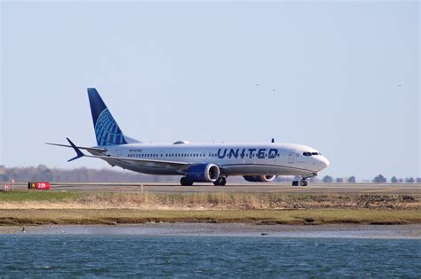 Breaking United Airlines Discovers Loose Bolts On Boeing 737 Max 9