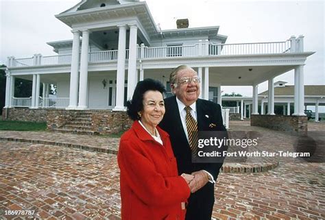 Dolph Briscoe Photos And Premium High Res Pictures Getty Images
