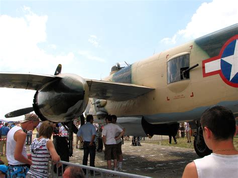 B-25J Mitchell Walk Around Page 1