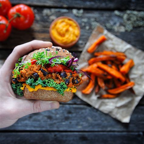 25 Sides for Burgers - Easy Sides for Summer Parties - Foodiosity