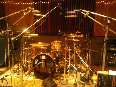Red Hot Chili Peppers Brasil Foto Bateria Do Chad Smith Para A Grava O Do Novo Lbum Do Red
