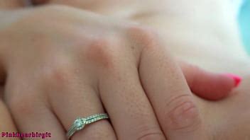 Milf Moaning Loud After Multiple Orgasms She Had With Different Toys Close Up Pussy XNXX