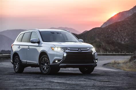 2018 Mitsubishi Outlander The Best Mitsubishi On The Lot And Yet Gaywheels