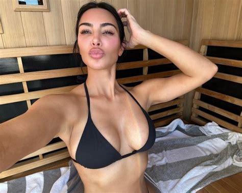 Kim Kardashian Flaunts Her Tits In Sauna With Natalie Photos The Fappening