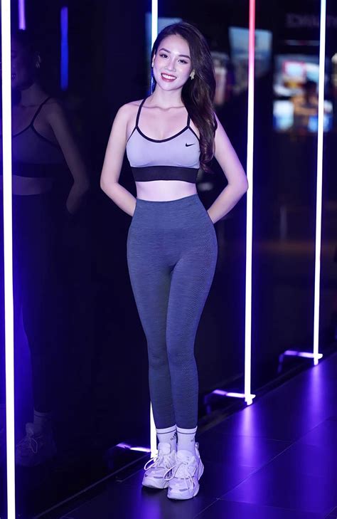 Ch N Dung Hot Girl I Di N Cho C C I Tuy N Tham D World Cup