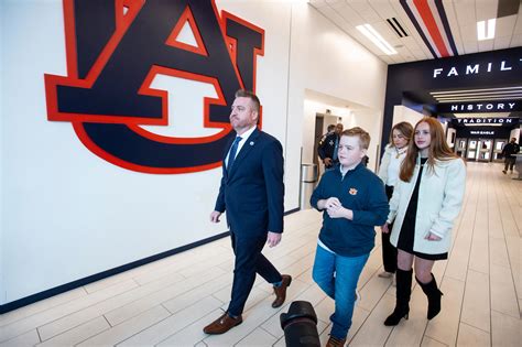 What's Alex Golesh making as Auburn football's coach? Payment details