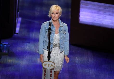 What is country singer Lorrie Morgans net worth as of 2022? - Tuko.co.ke