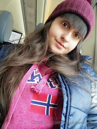 SnkSnowflake Snk Snowflake Nude OnlyFans Photo 30 Nudostar TV