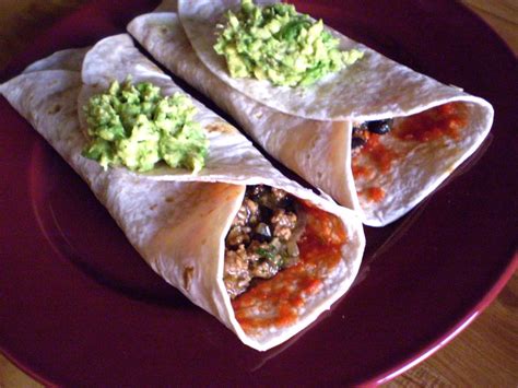 Burritos de frijoles y carne molida de 366 Kcal Receta fácil en la