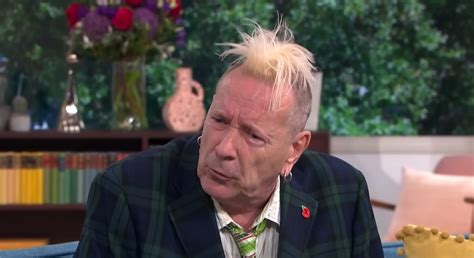 John Lydon contro gli ex Sex Pistols È solo karaoke Notizie