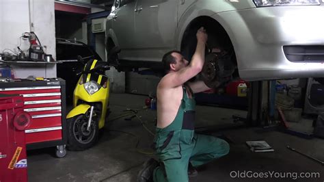 Free Mechanic Porn Videos Xhamster