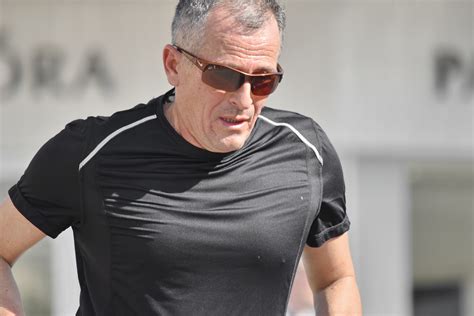 image libre faire du jogging activite physique examen physique