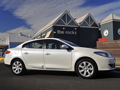 RENAULT Fluence Specs, Performance & Photos - 2009, 2010, 2011, 2012 ...