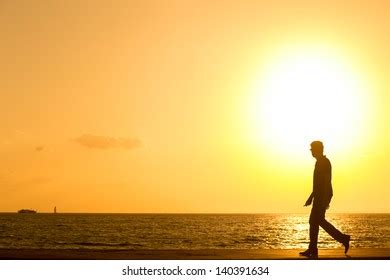 27 650 Man Silhouette Walking Beach Images Stock Photos And Vectors