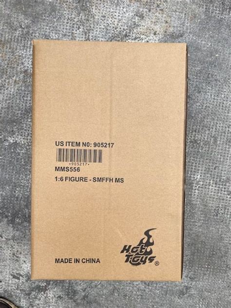 Mysterio Scale Figure Mms Spider Man Far From Home Hot Toys Cawette Jones