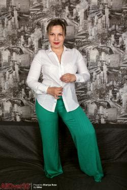 Allover Ellariya Rose Mature Housewives Aug